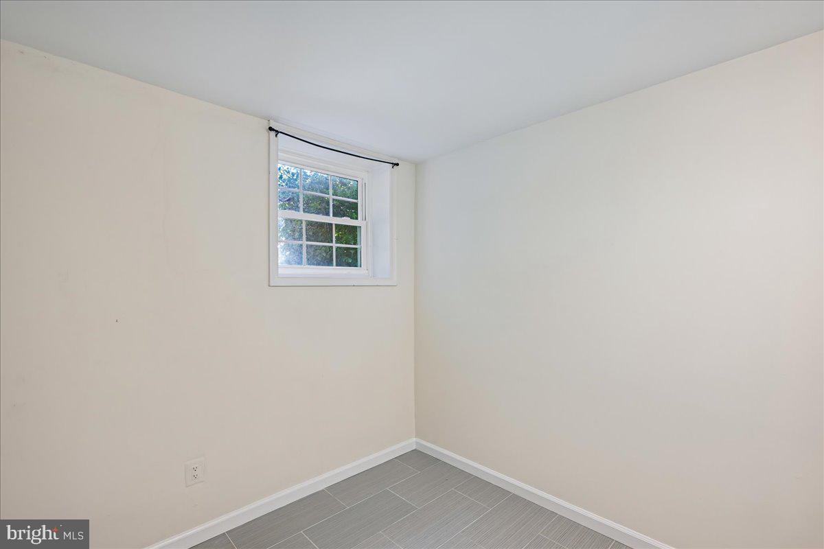 758 Gleneagles Dr Property Photo 45