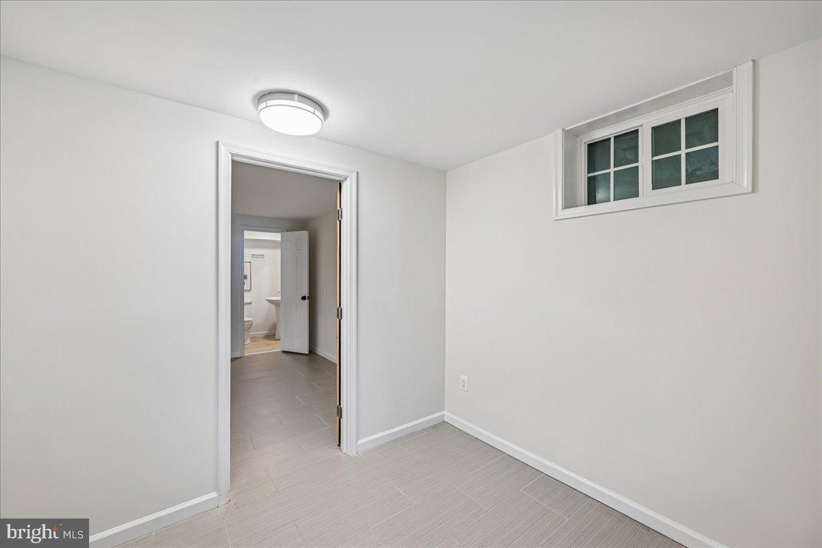 758 Gleneagles Dr Property Photo 46