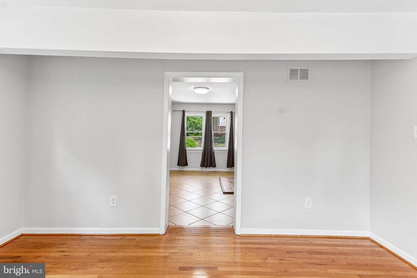 9203 Wellington Ct Property Photo 35