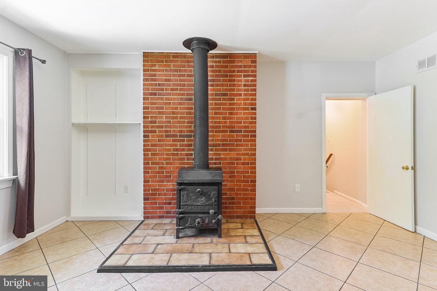 9203 Wellington Ct Property Photo 39