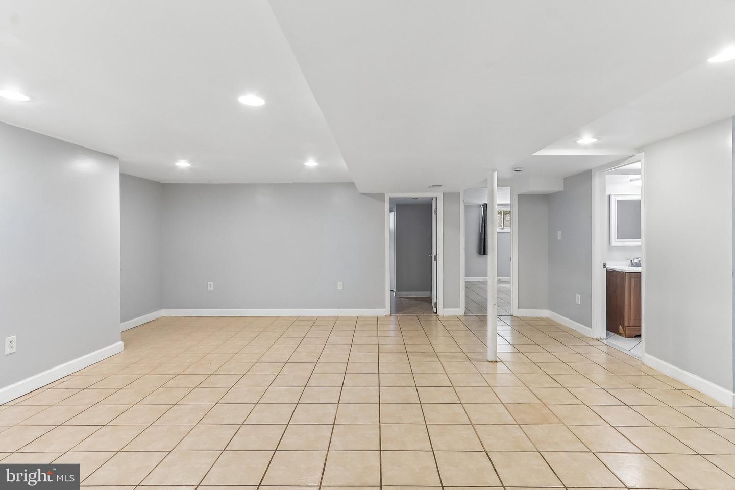 9203 Wellington Ct Property Photo 42