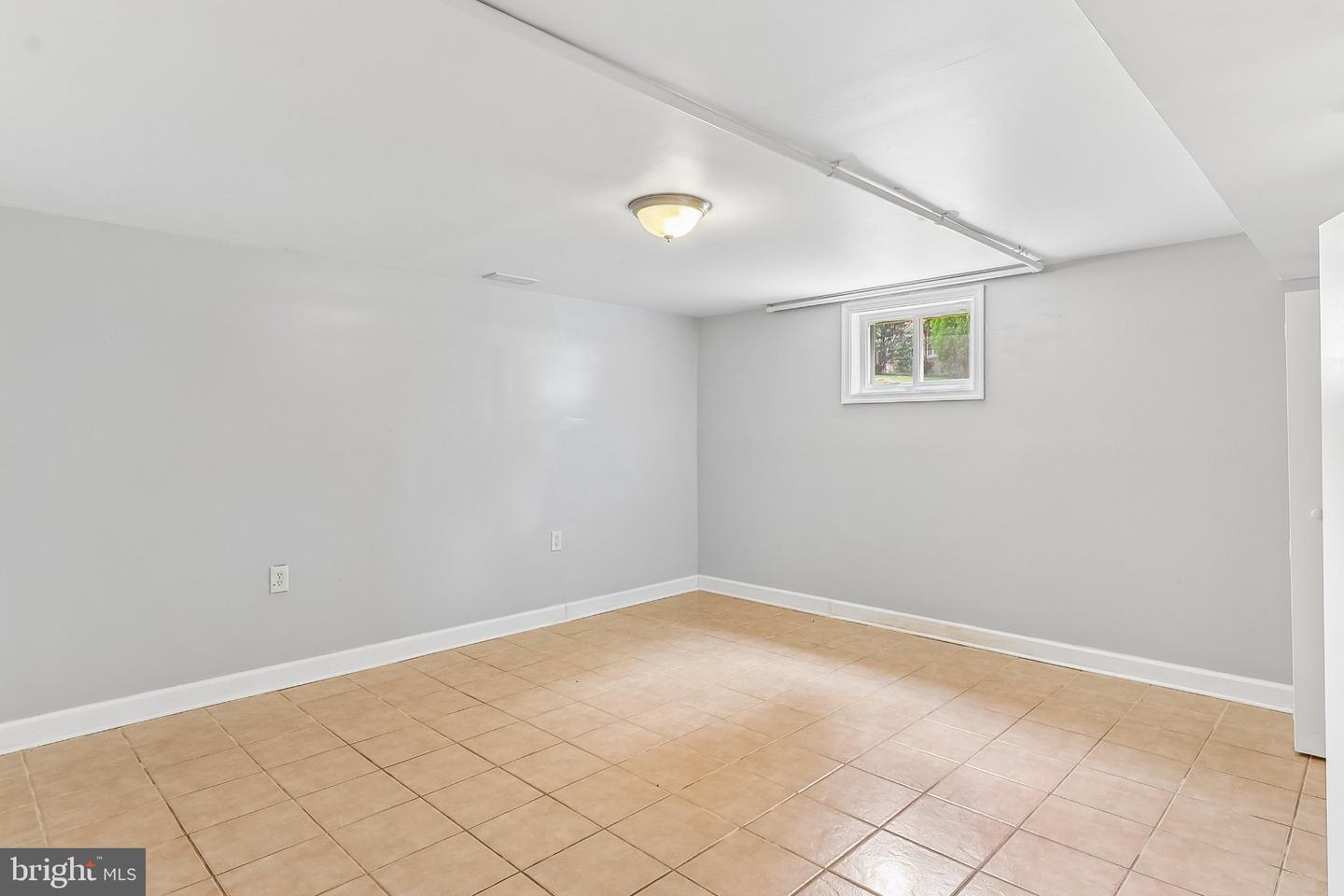 9203 Wellington Ct Property Photo 45