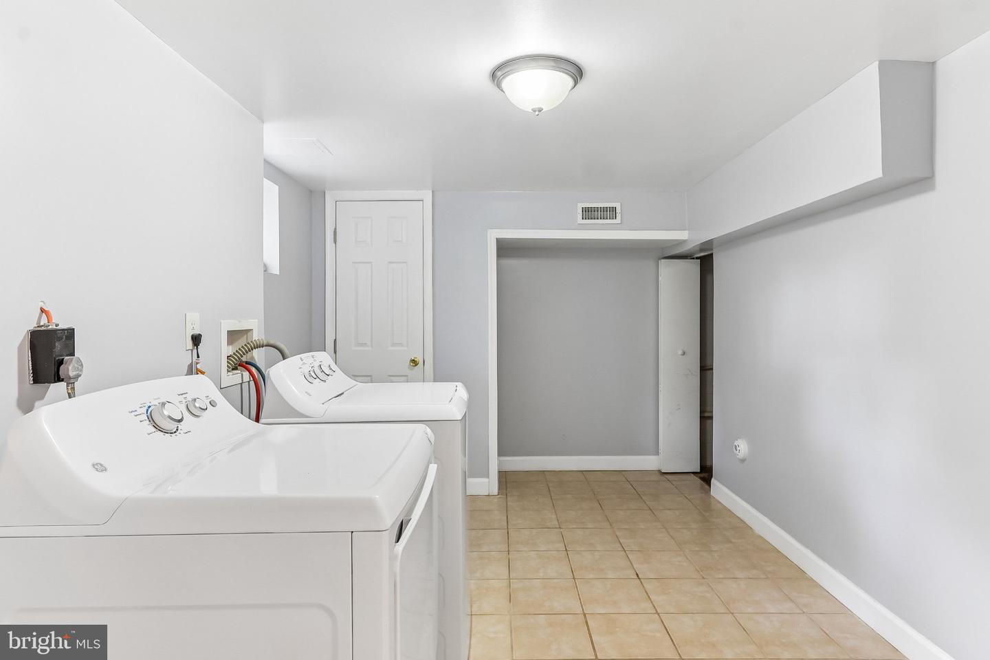 9203 Wellington Ct Property Photo 53