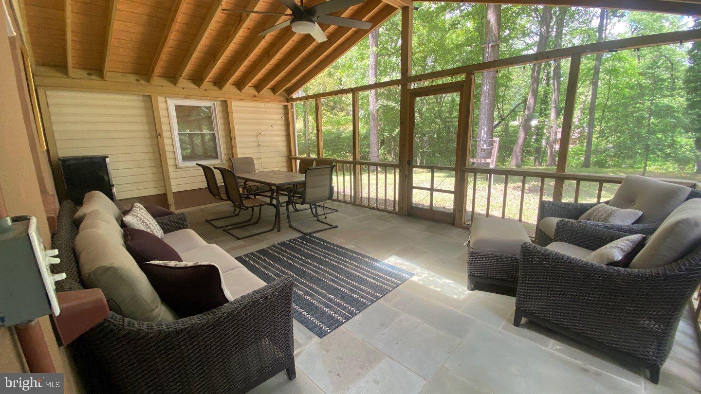 6006 Windham Rd Property Photo 8