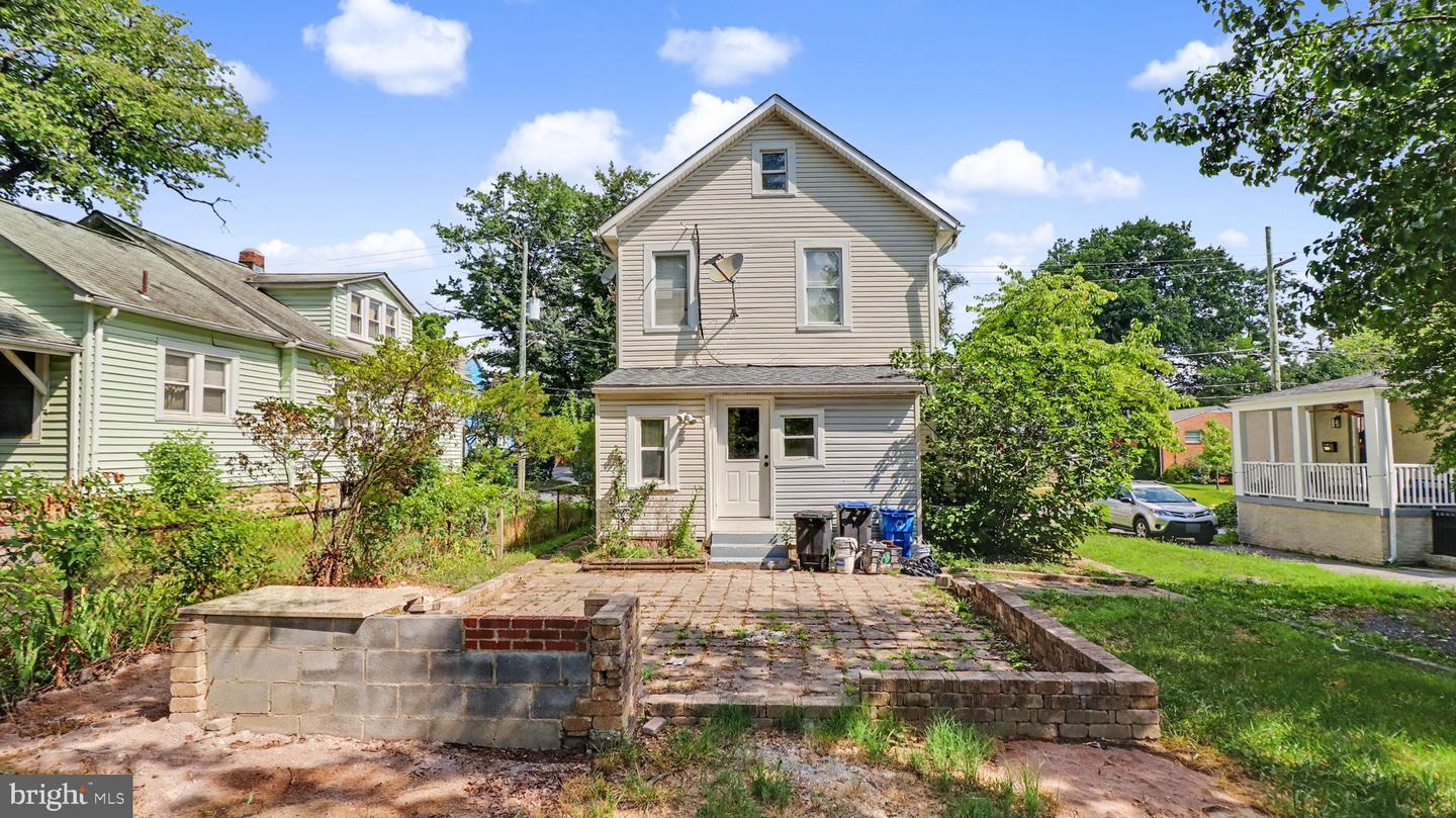 3107 Upshur St Property Photo 4