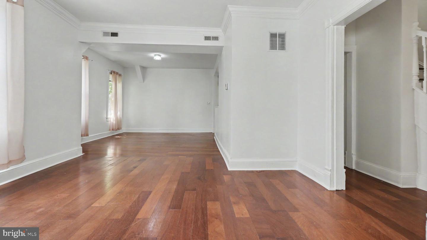 3107 Upshur St Property Photo 6