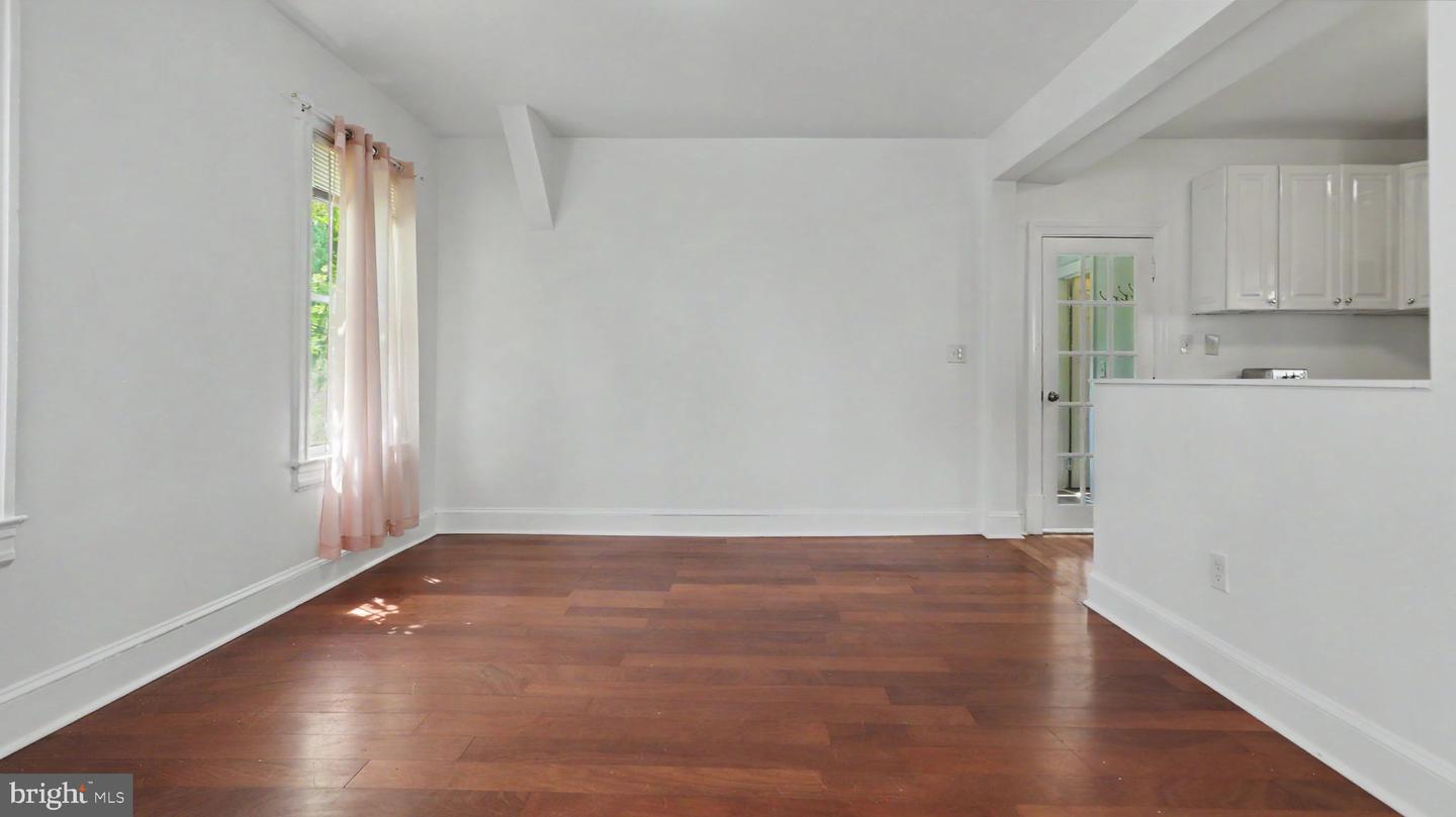 3107 Upshur St Property Photo 8