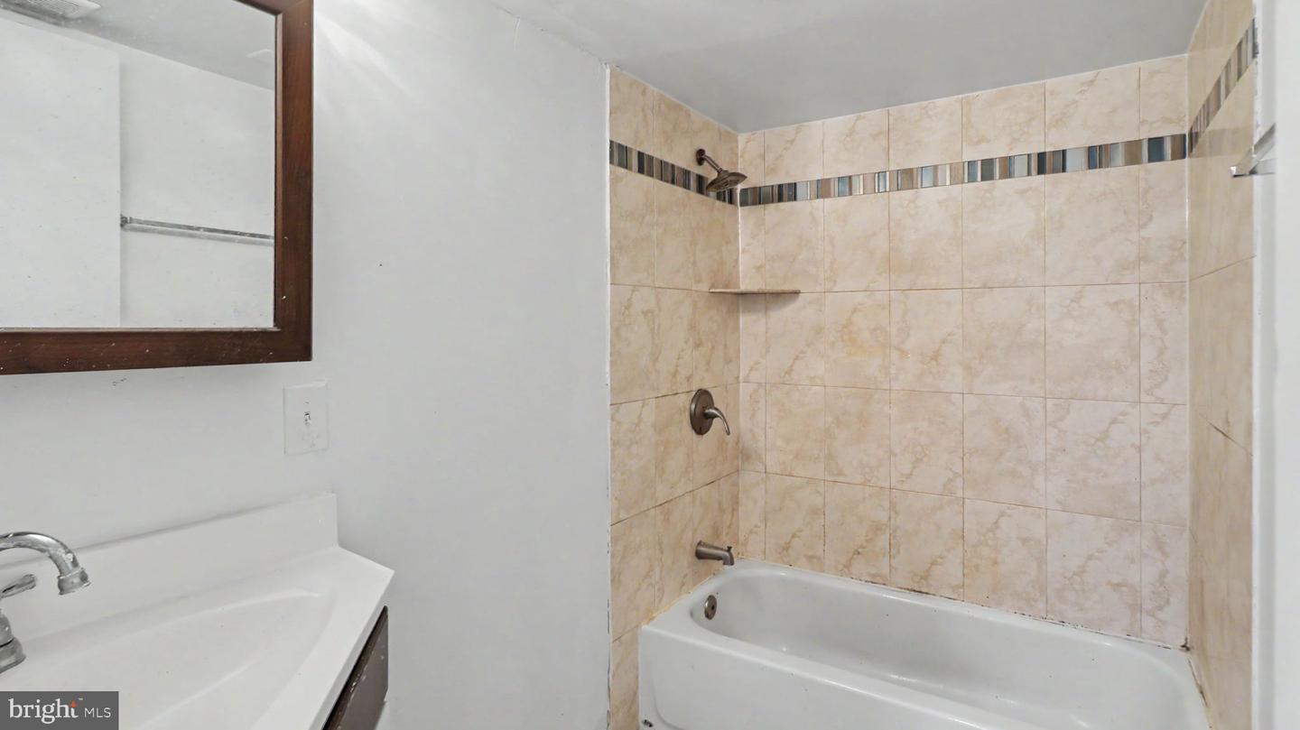 3107 Upshur St Property Photo 36