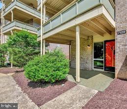 7237 Donnell Pl #a4 Property Photo 2