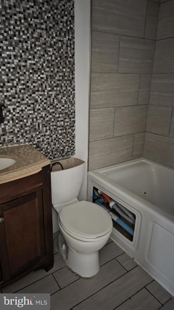 7237 Donnell Pl #a4 Property Photo 7