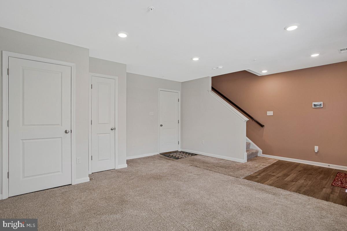 9608 Fagan Dr Property Photo 12