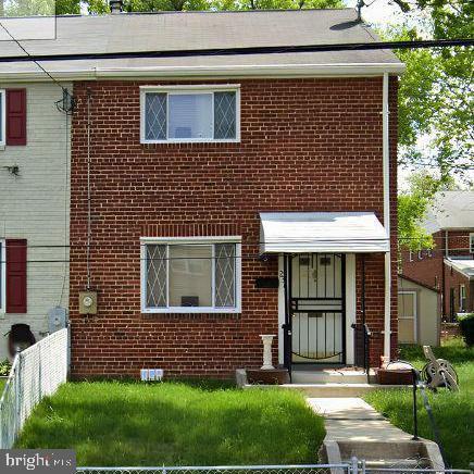2306 HOUSTON ST Property Photo 1