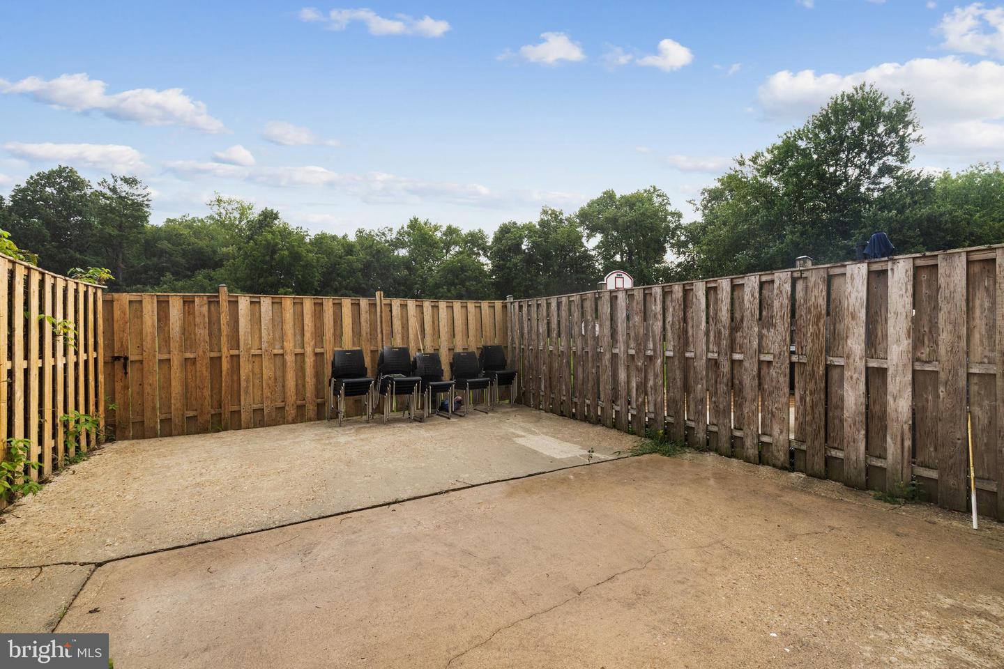 324 Harry S Truman Dr #233 Property Photo 7