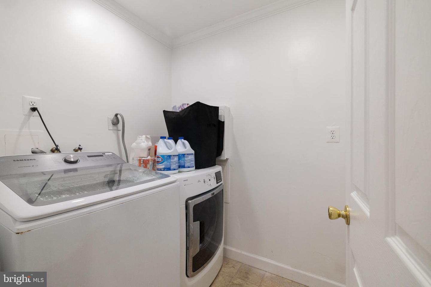 324 Harry S Truman Dr #233 Property Photo 19
