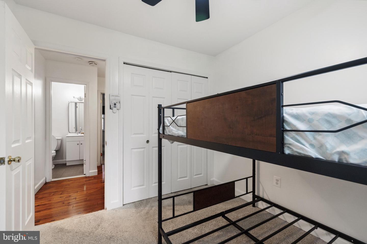324 Harry S Truman Dr #233 Property Photo 31