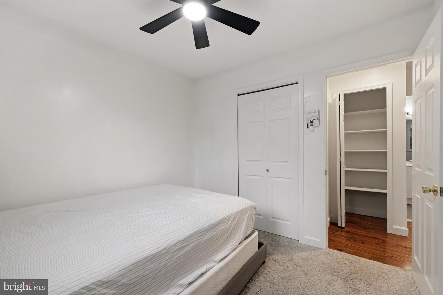 324 Harry S Truman Dr #233 Property Photo 35