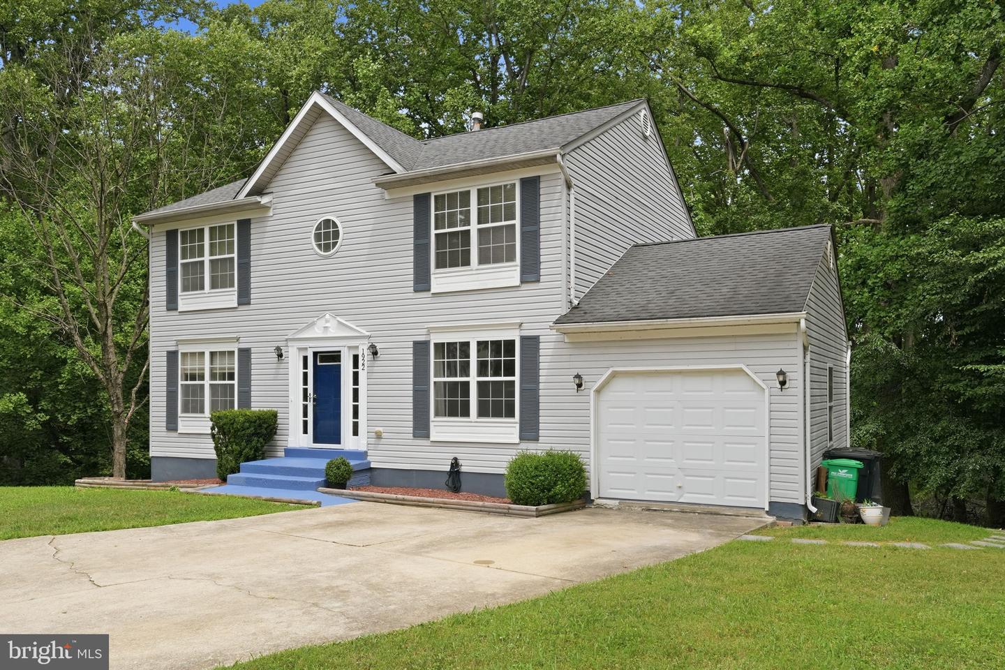 1922 Tall Timber Ct Property Photo 3