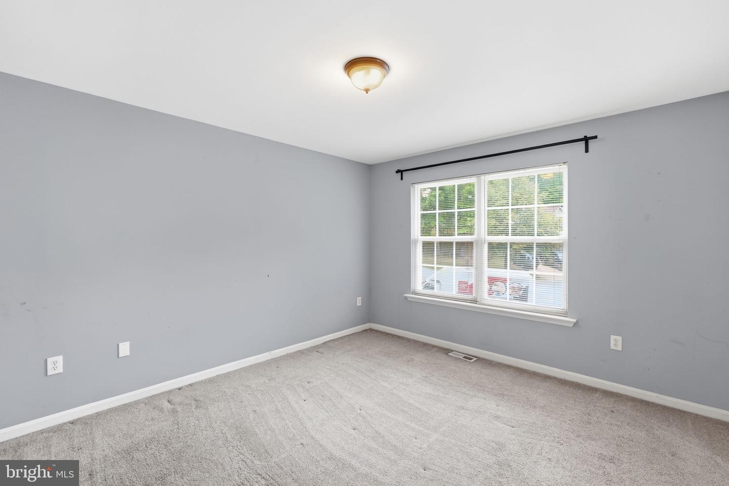 1922 Tall Timber Ct Property Photo 11