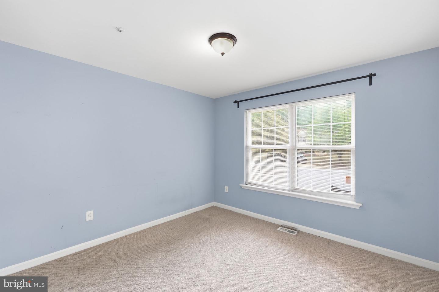 1922 Tall Timber Ct Property Photo 20