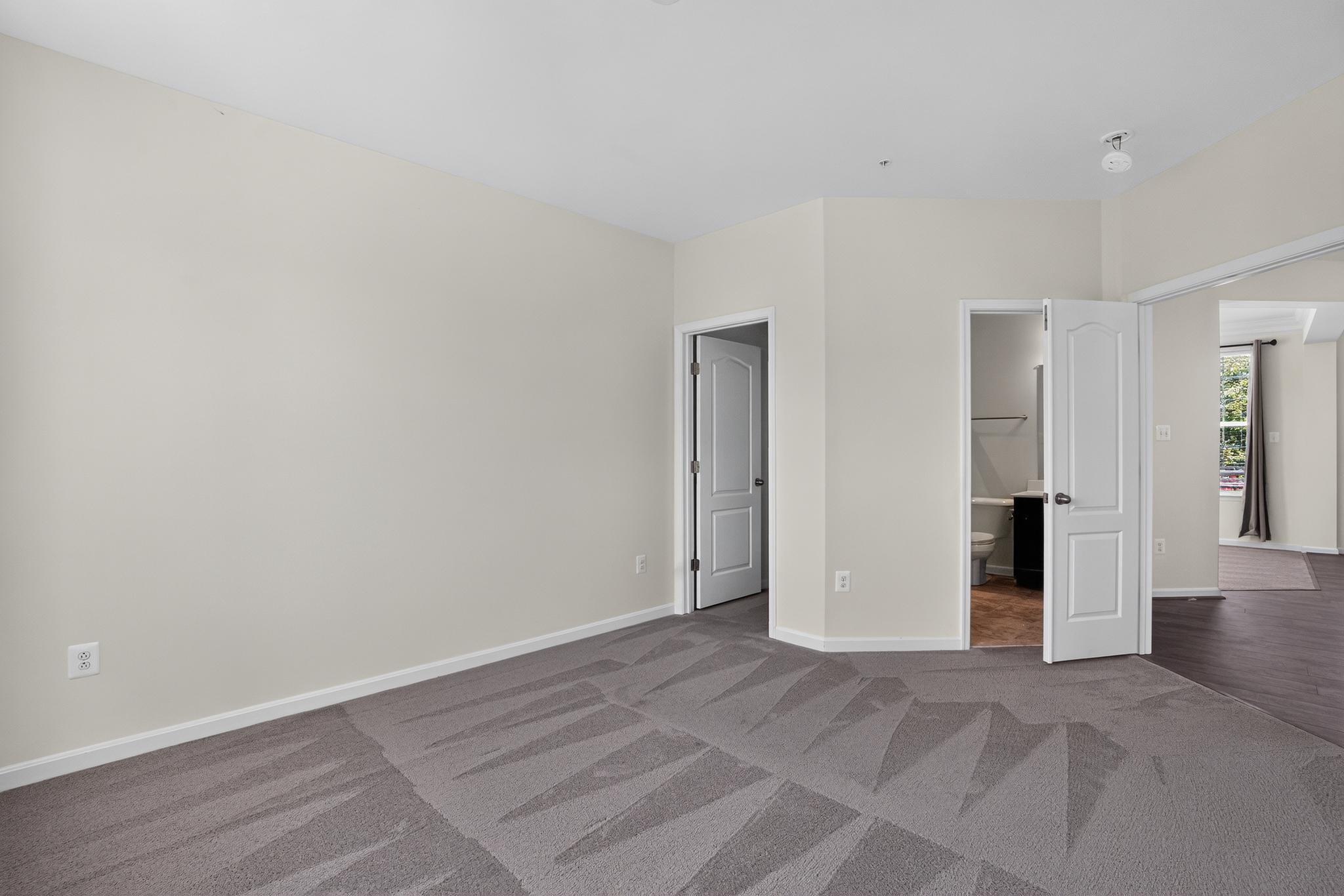 10604 Sir Brendan Ave Property Photo 5