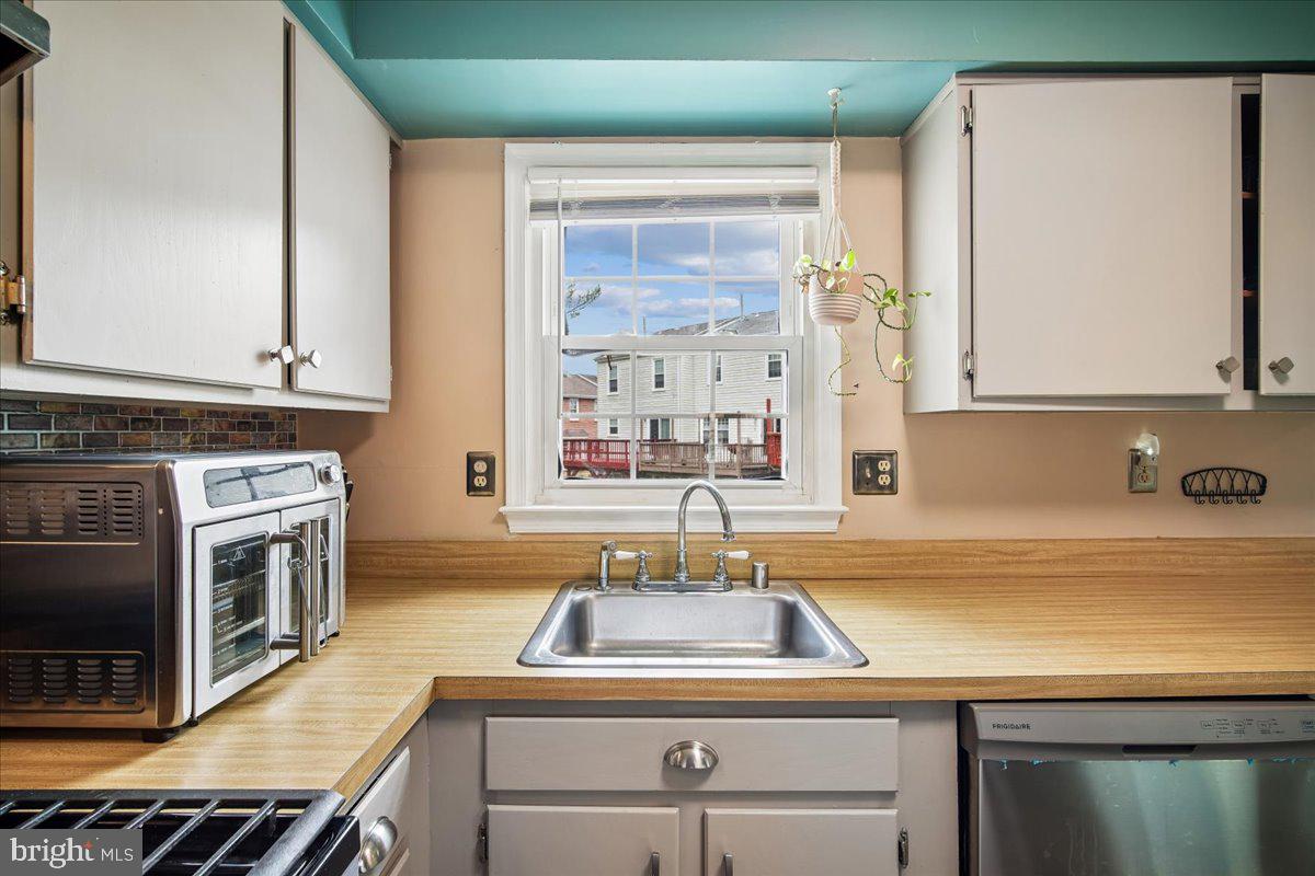 11417 Cosca Park Pl Property Photo 8