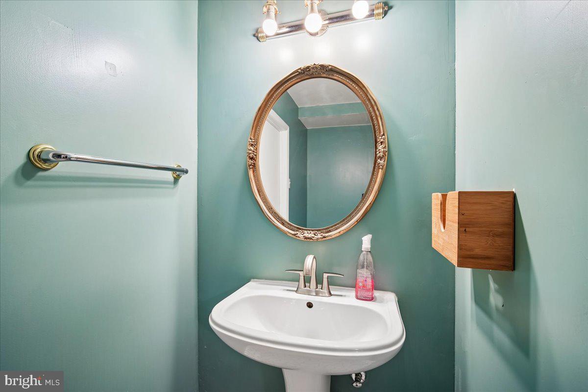11417 Cosca Park Pl Property Photo 30