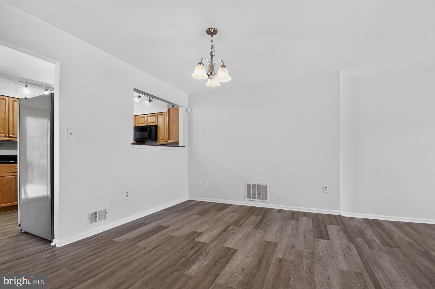 MDPG2212338 Property Photo 12