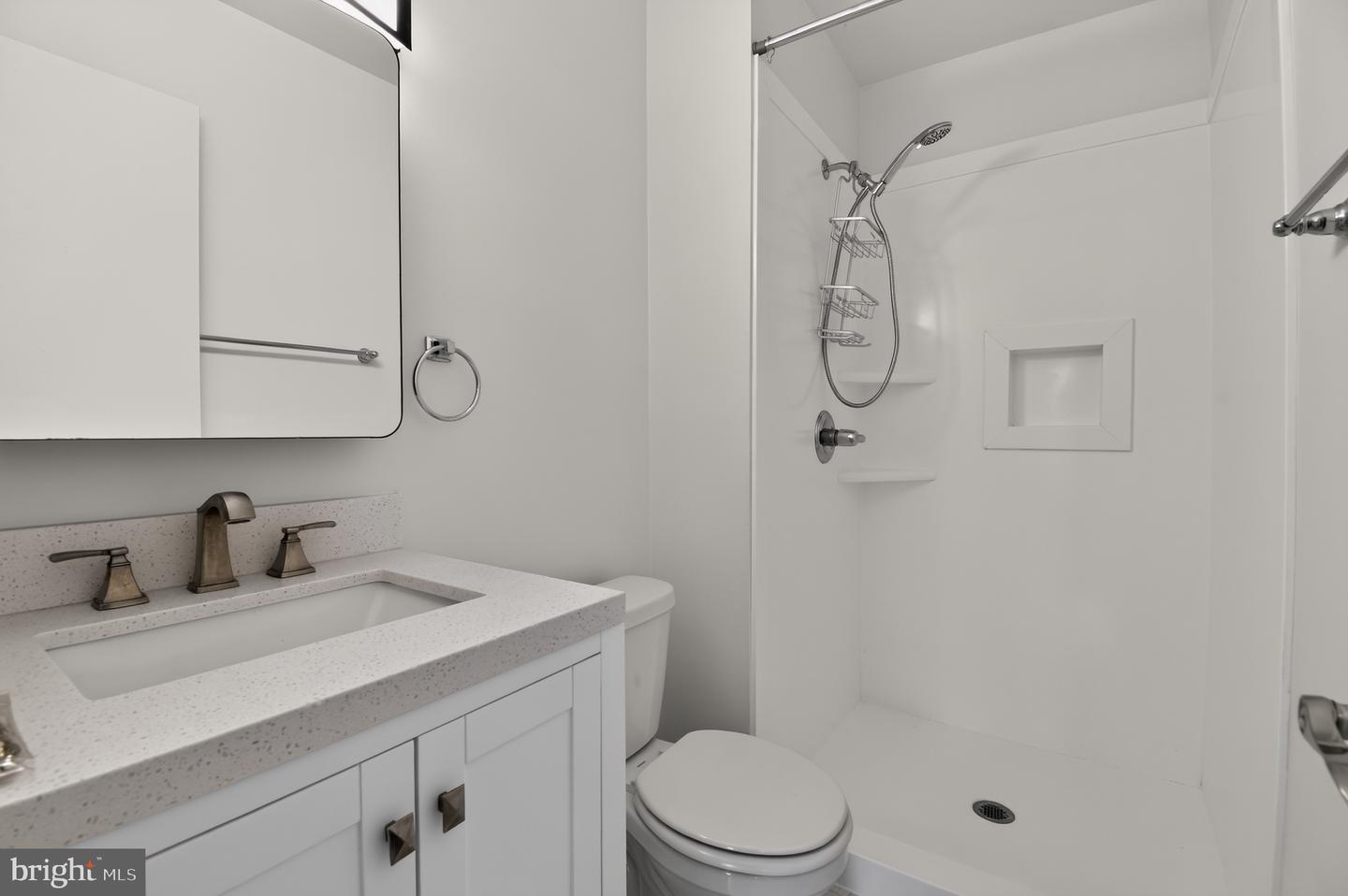 MDPG2212338 Property Photo 24