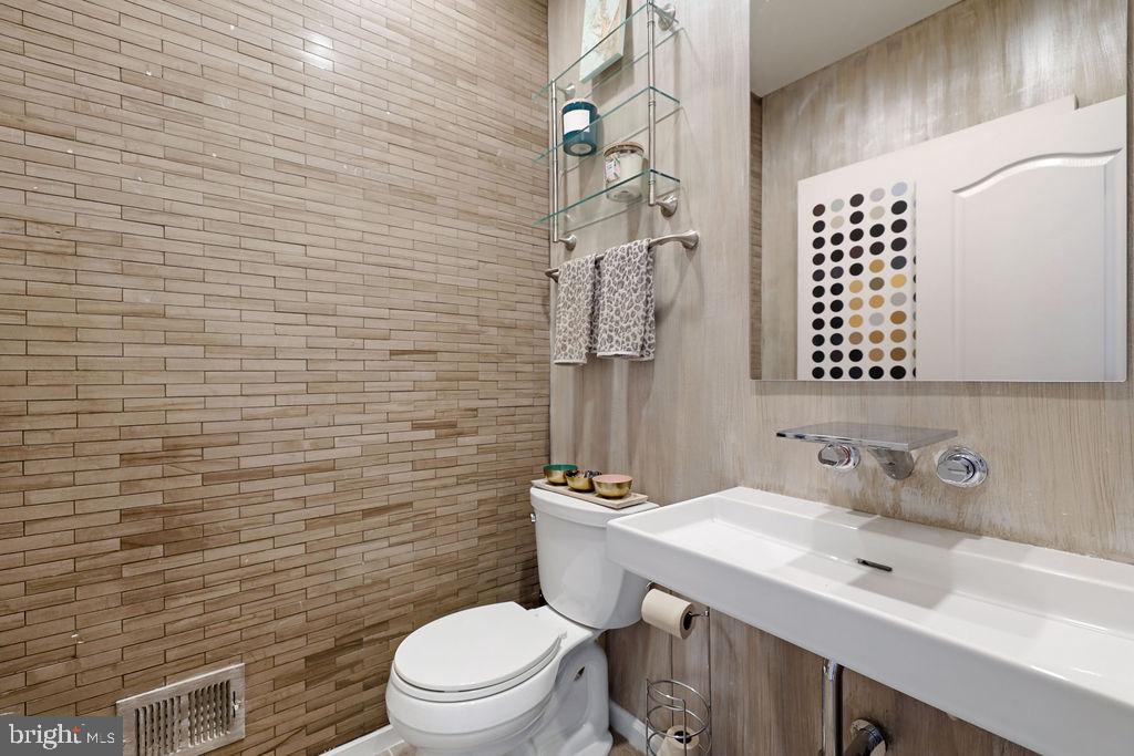 622 Overlook Park Dr #87 Property Photo 22