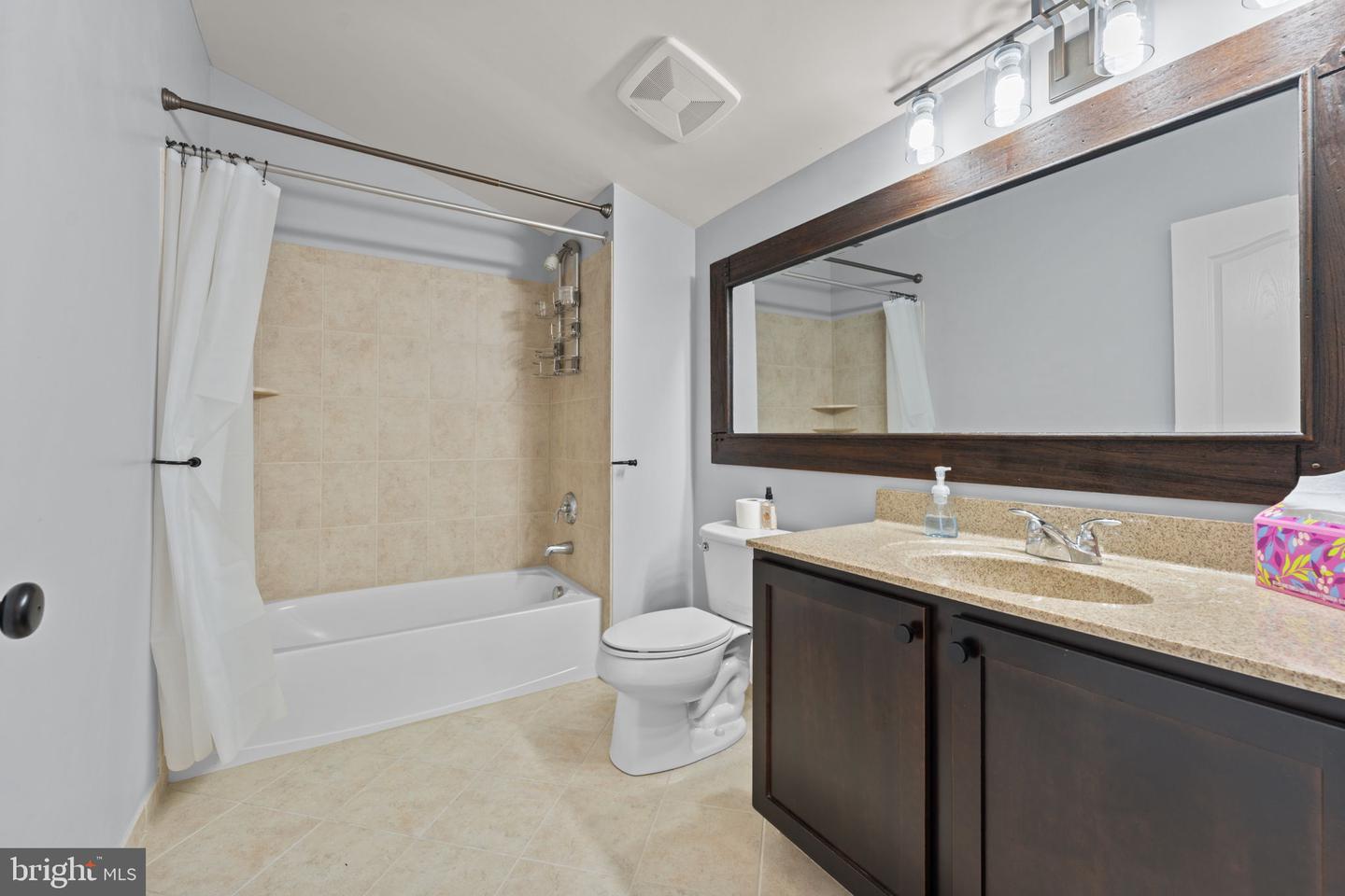 4500 Grazing Way Property Photo 13