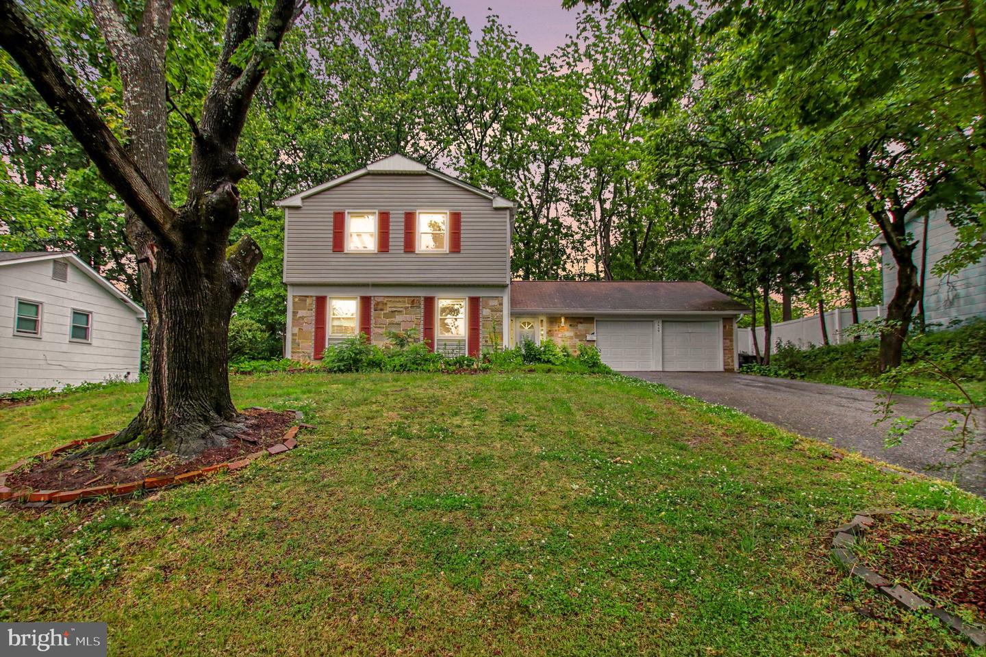 1405 PEACHWOOD LN Property Photo 1