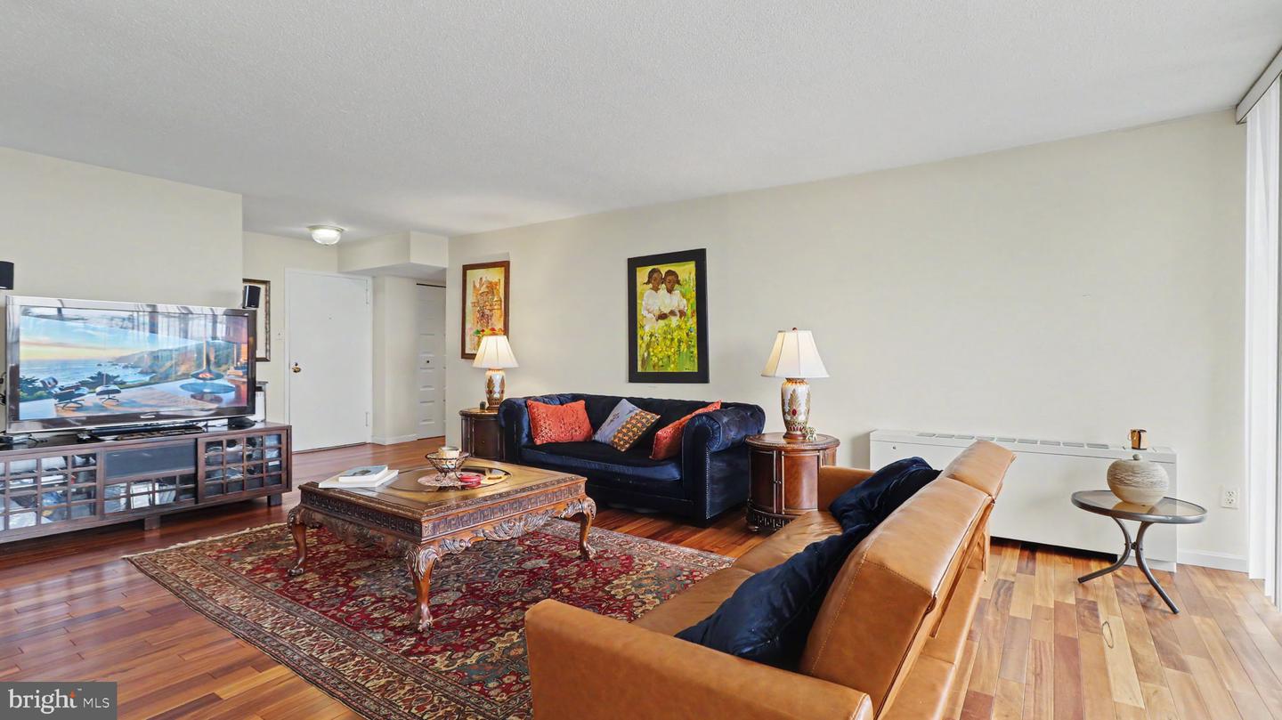 6100 Westchester Park Dr #1712 Property Photo 6