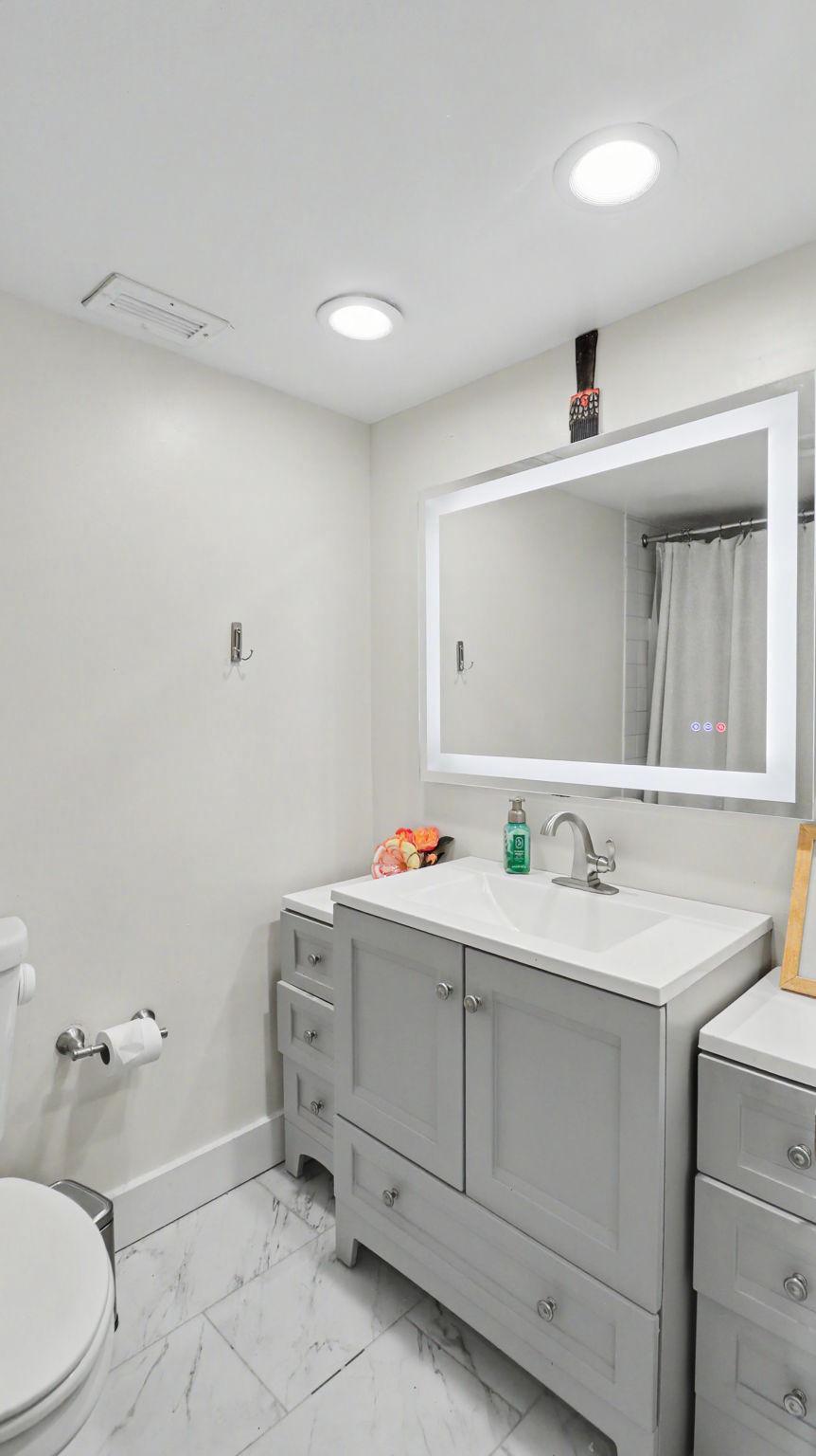 6100 Westchester Park Dr #1712 Property Photo 25