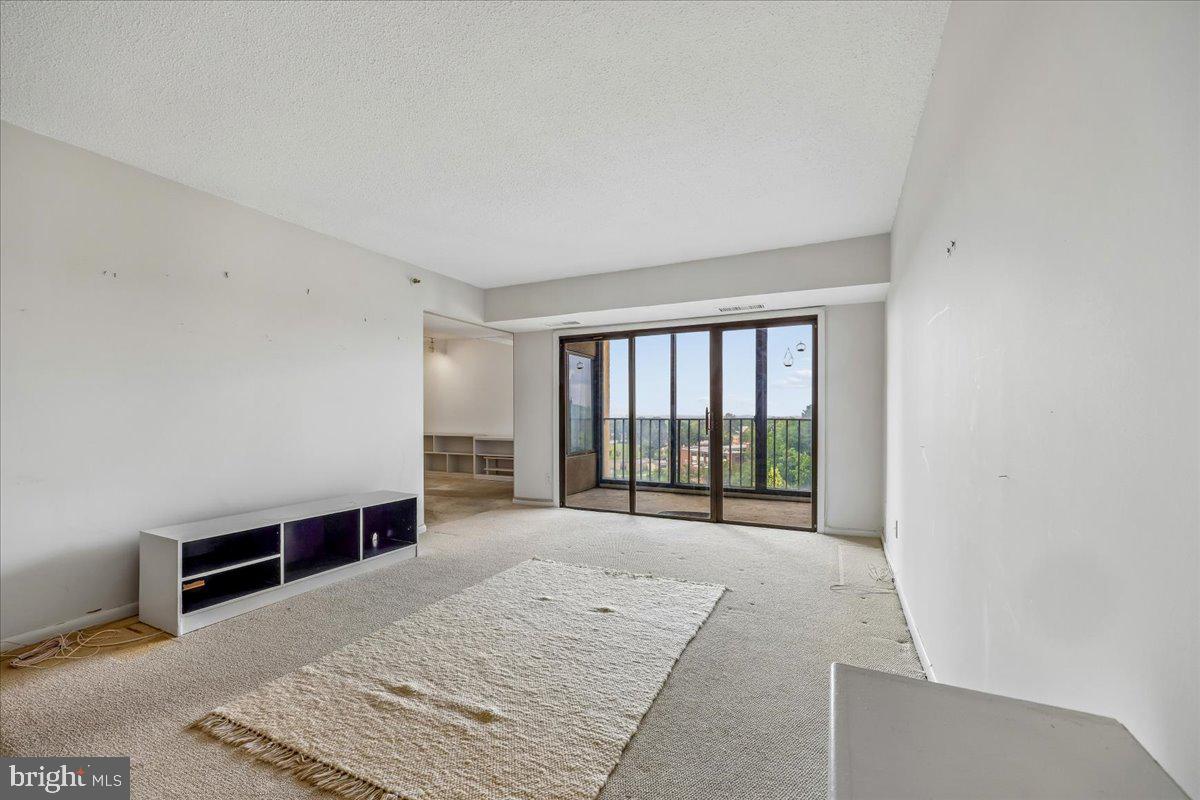 9200 Edwards Way #1013 Property Photo 5