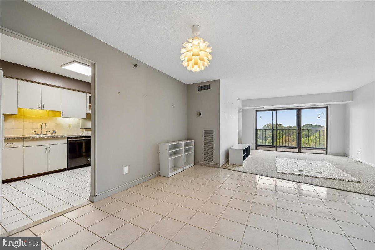 9200 Edwards Way #1013 Property Photo 16