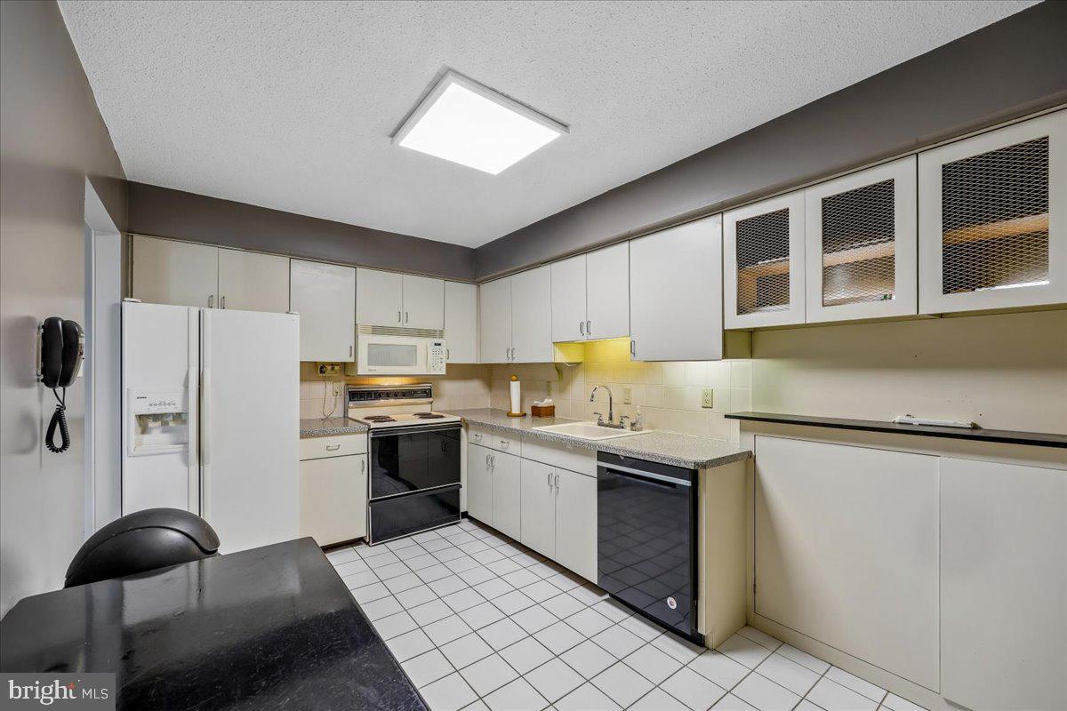 9200 Edwards Way #1013 Property Photo 19