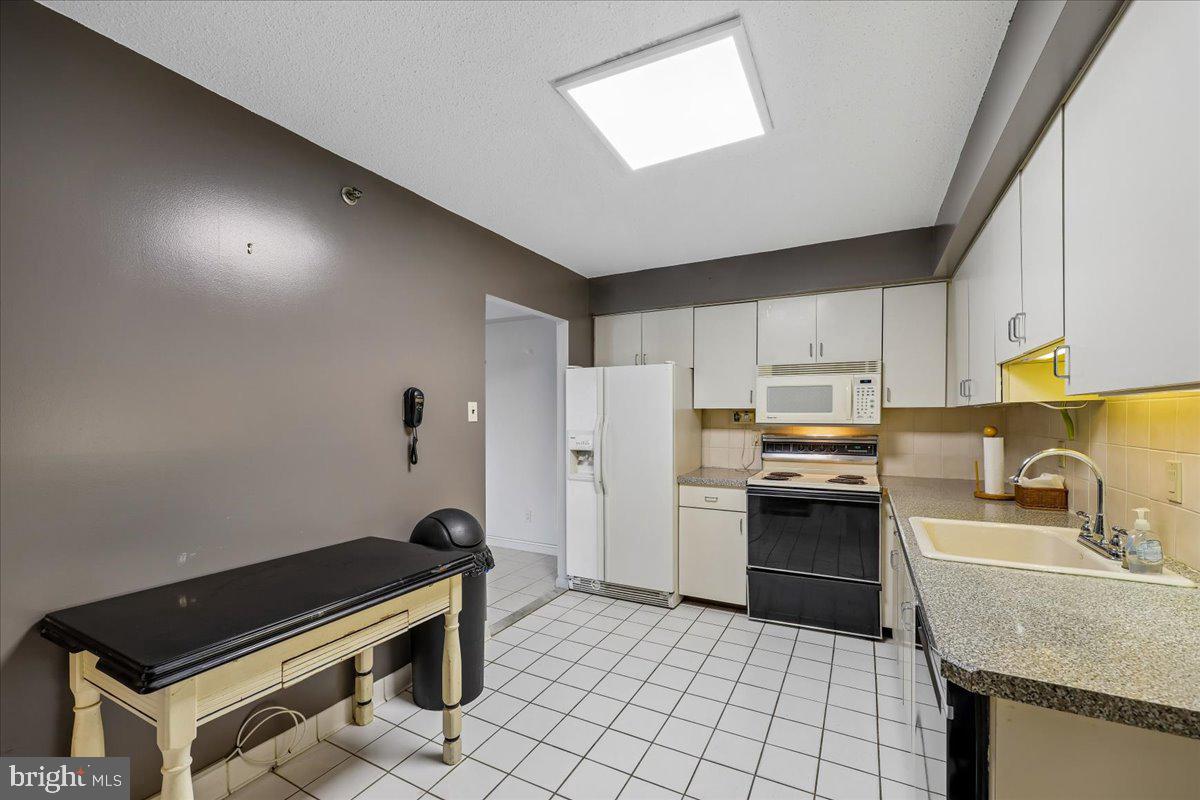 9200 Edwards Way #1013 Property Photo 20
