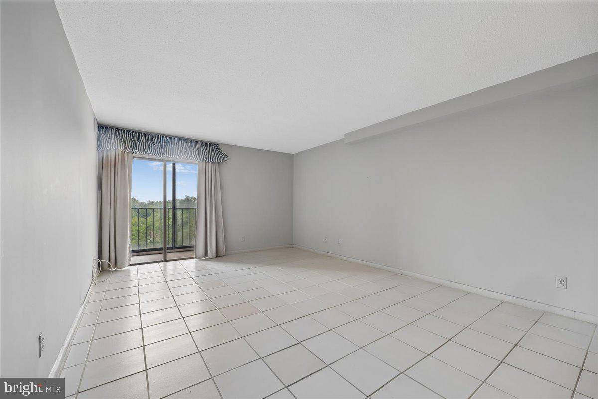 9200 Edwards Way #1013 Property Photo 31