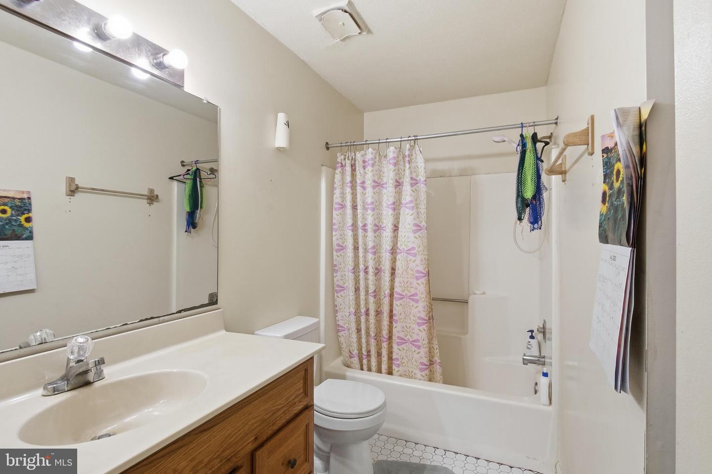 7205 Split Rail Ln Property Photo 25