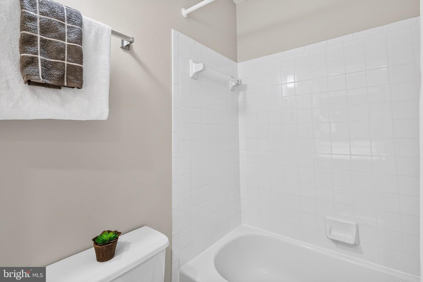 7902 Bayshore Dr #4452 Property Photo 26