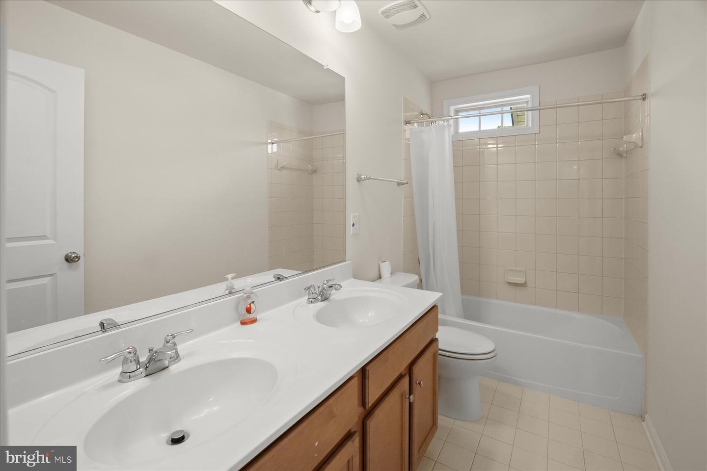 9620 Byward Blvd Property Photo 24