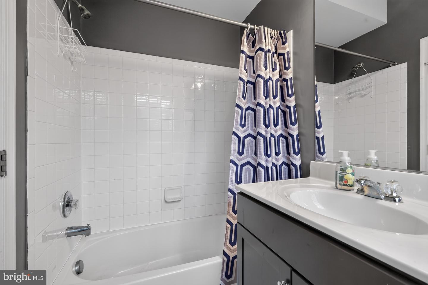 7210 Silver Thorn Way Property Photo 2