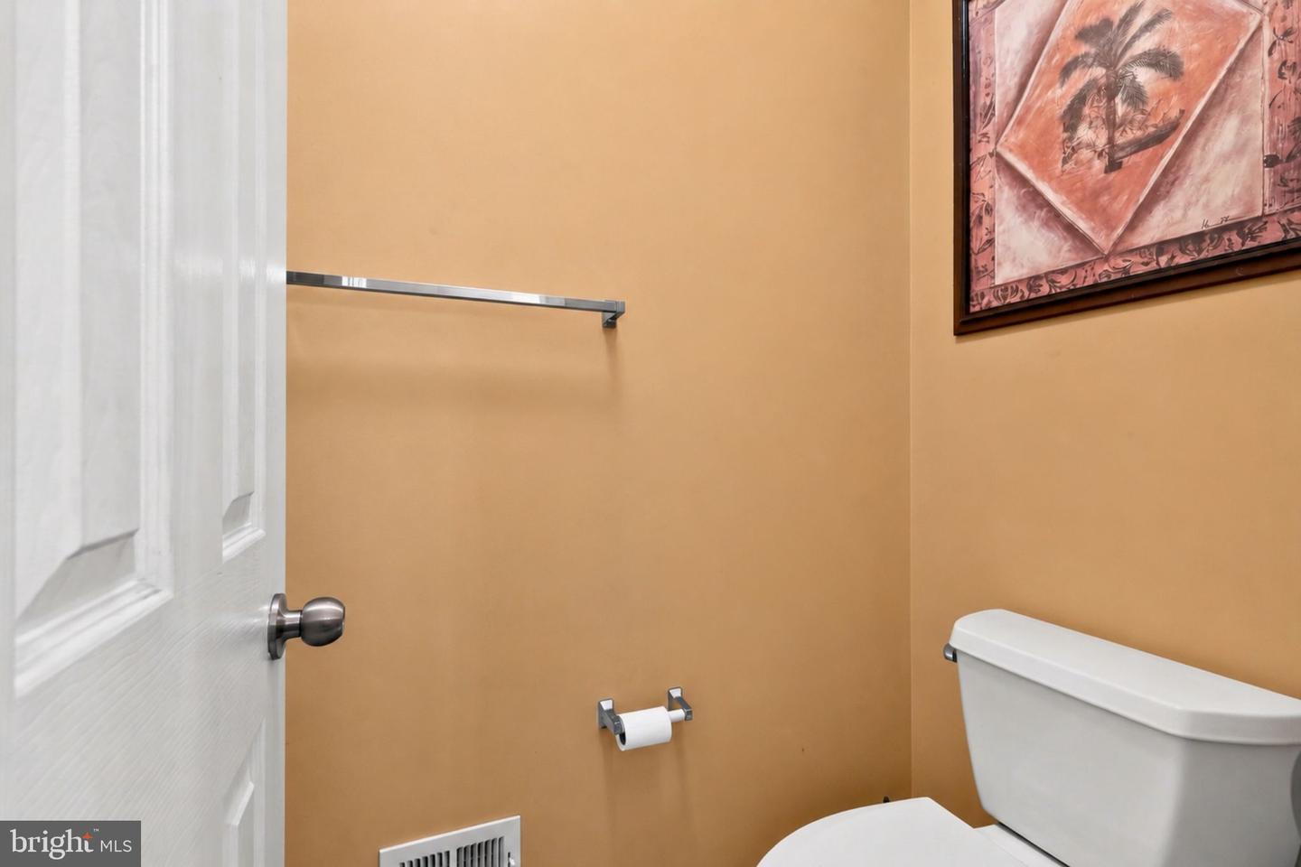 7210 Silver Thorn Way Property Photo 10
