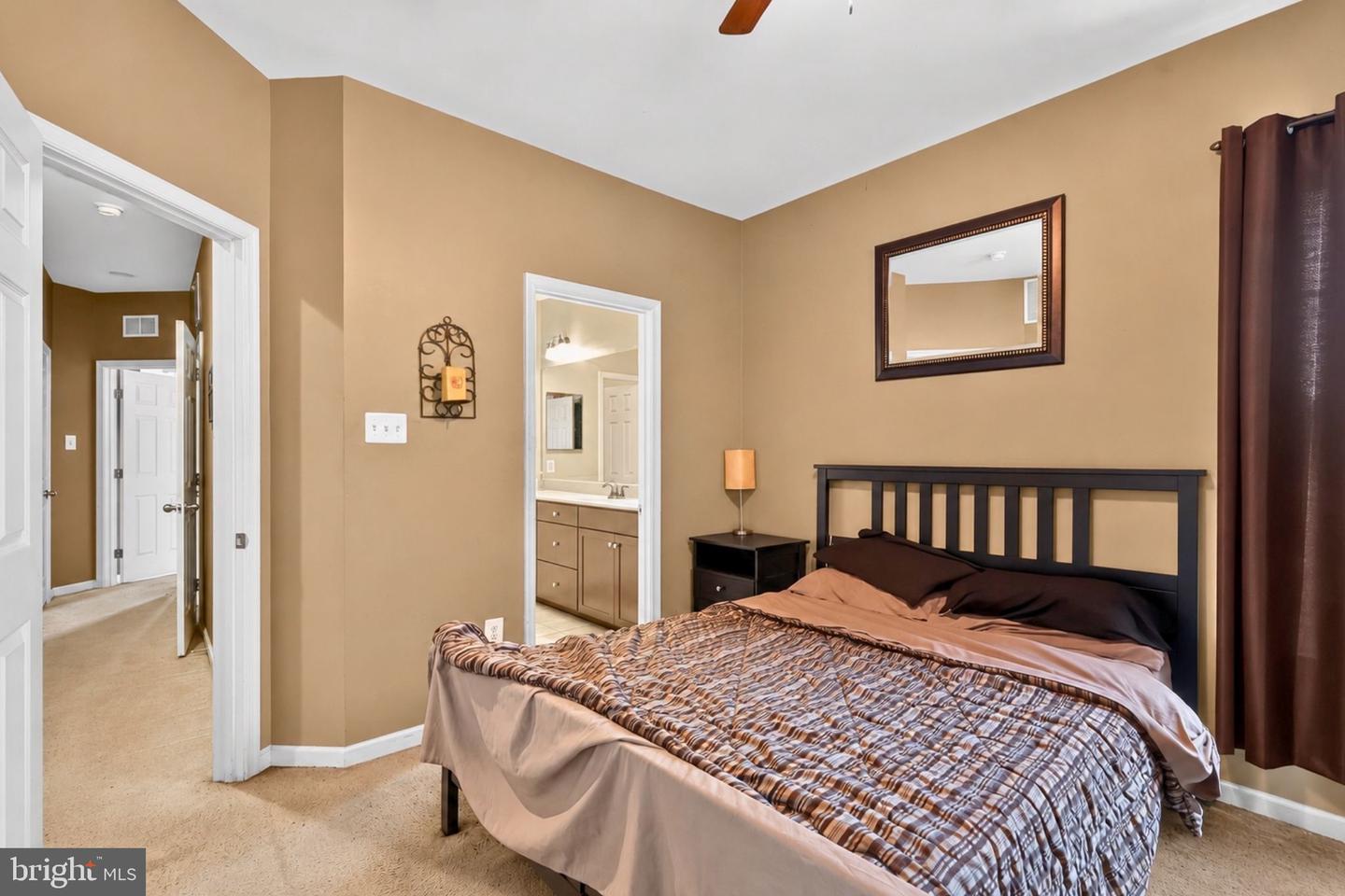 7210 Silver Thorn Way Property Photo 15