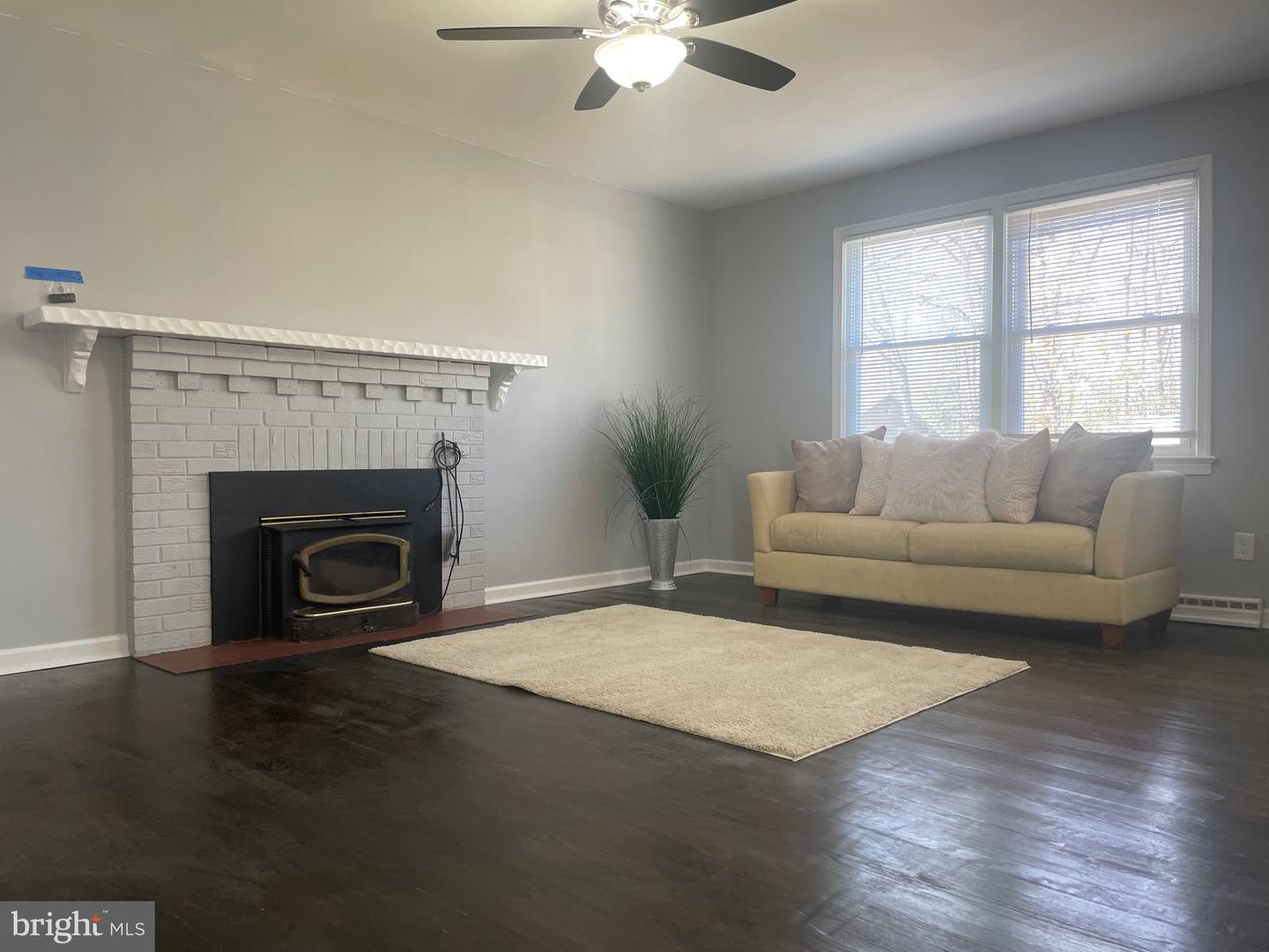 6107 Buckler Rd Property Photo 6