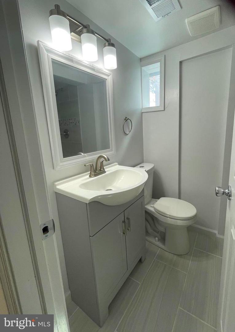 6107 Buckler Rd Property Photo 19
