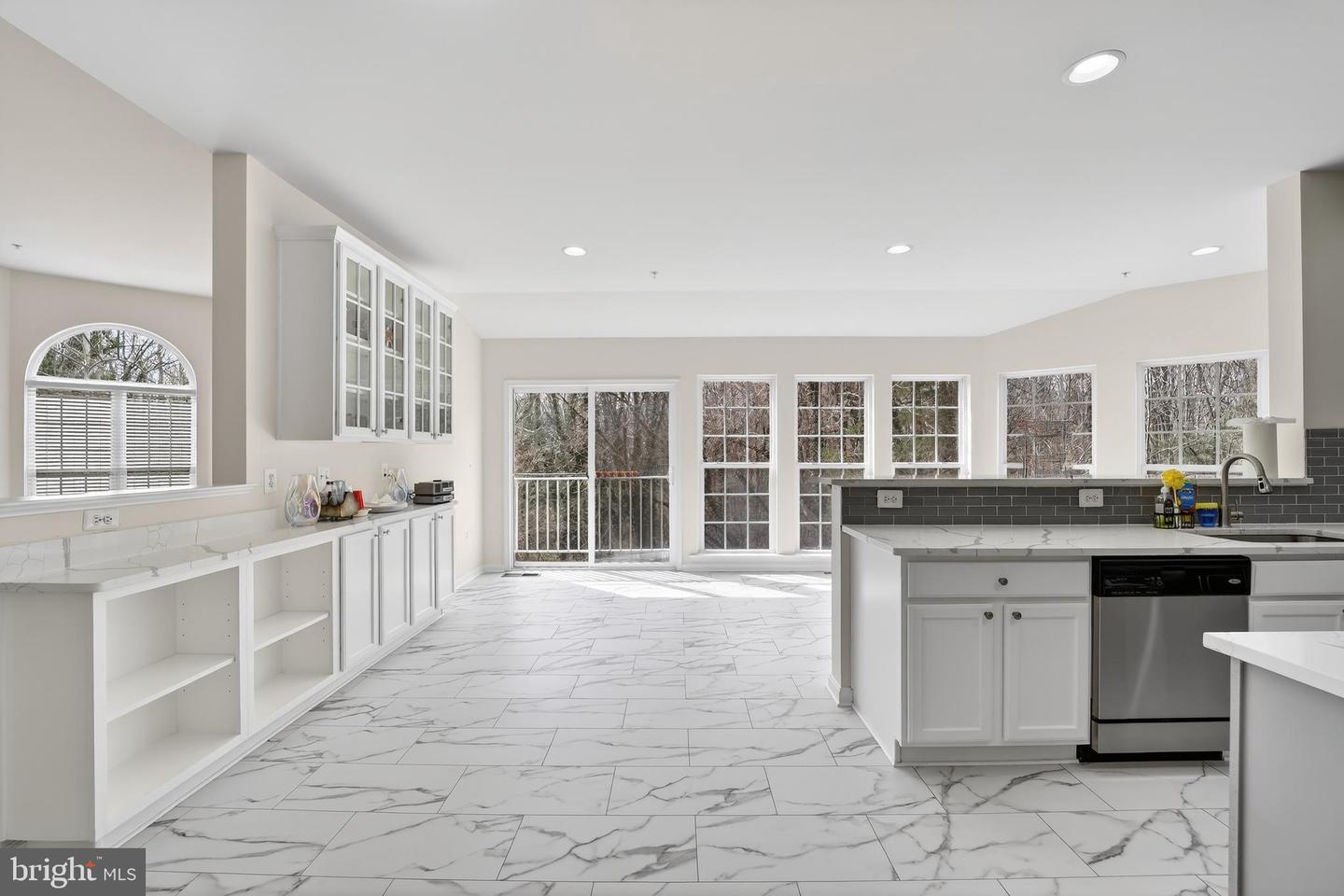16101 Venice Rd Property Photo 19