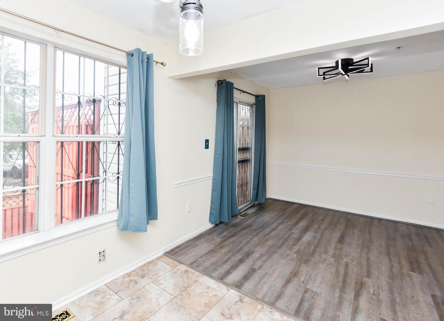1401 Deep Gorge Ct Property Photo 15