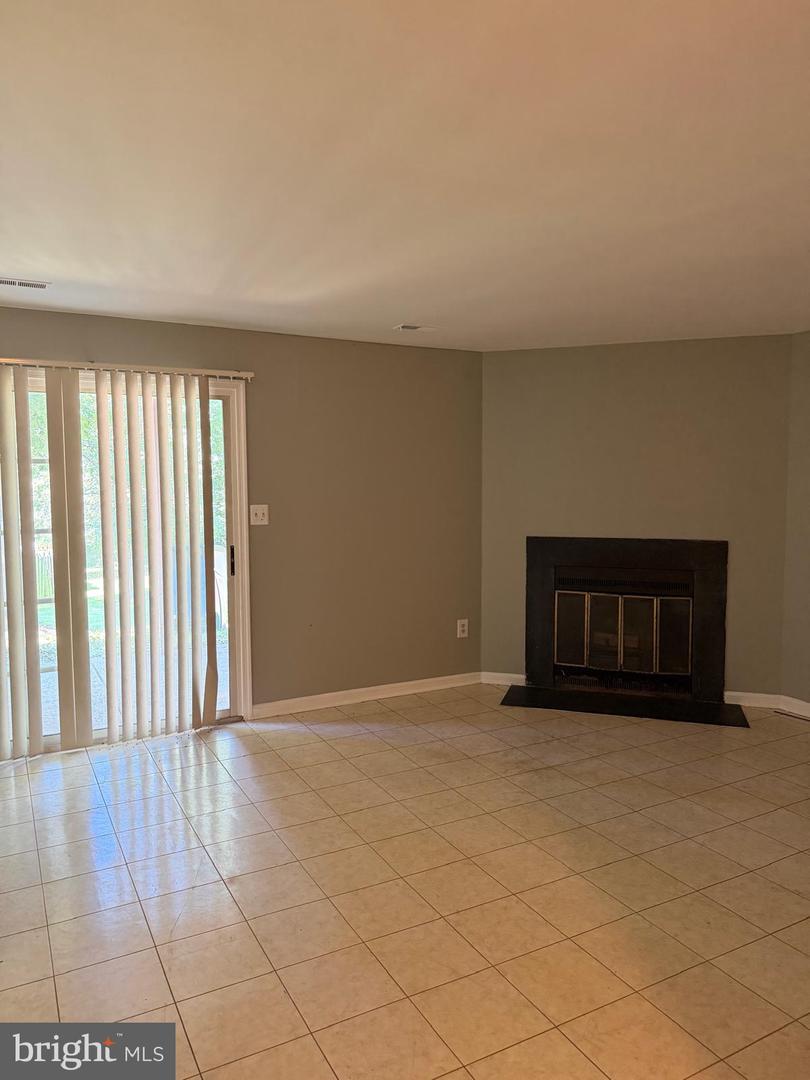 8108 Sandy Spring Rd Property Photo 15
