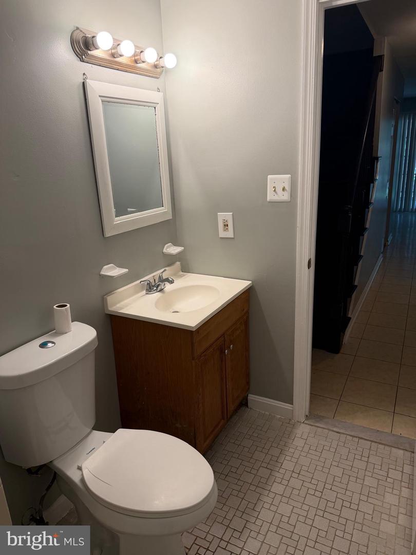 8108 Sandy Spring Rd Property Photo 18